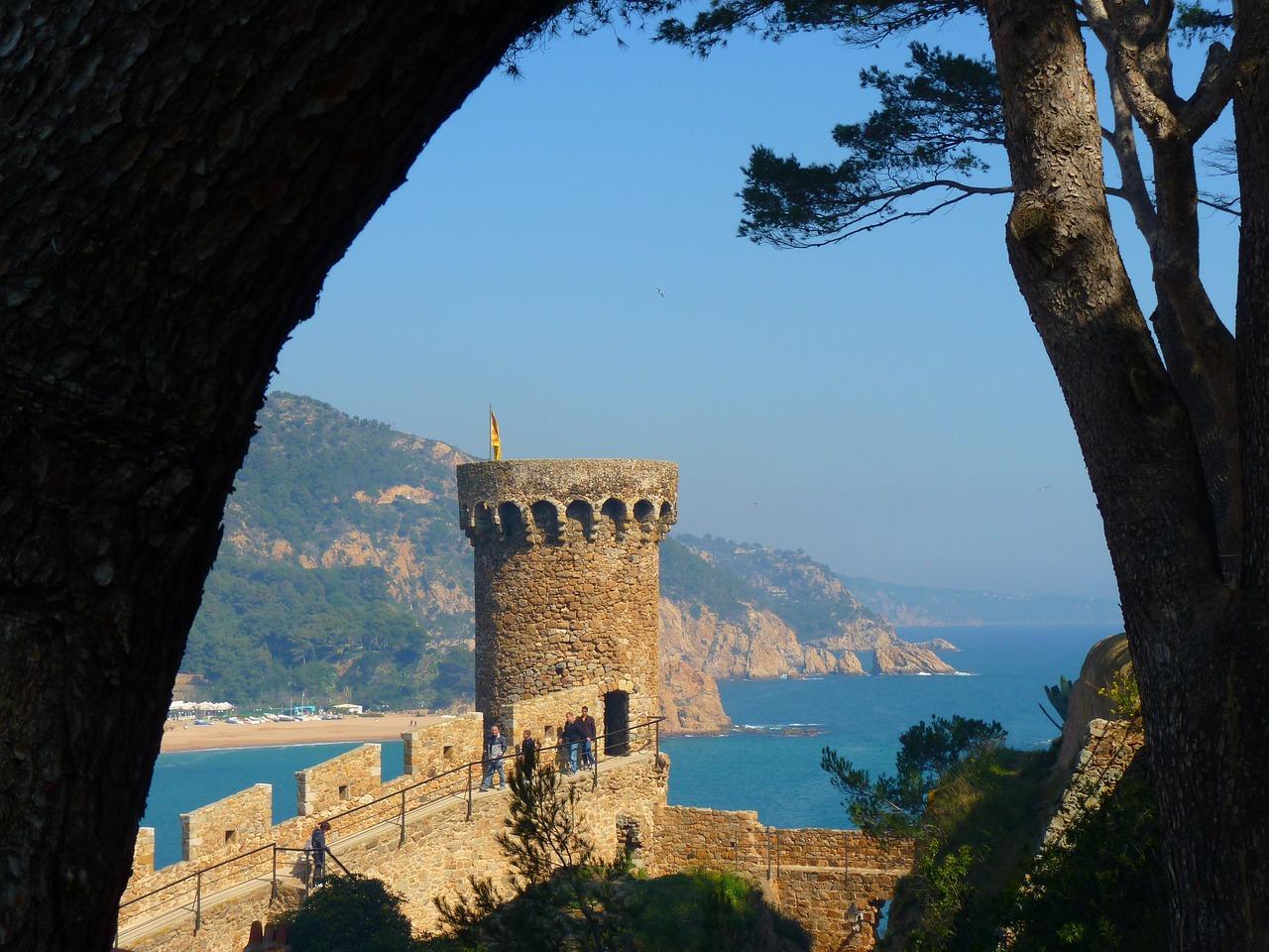 One Day Trip from Barcelona: Tossa de Mar